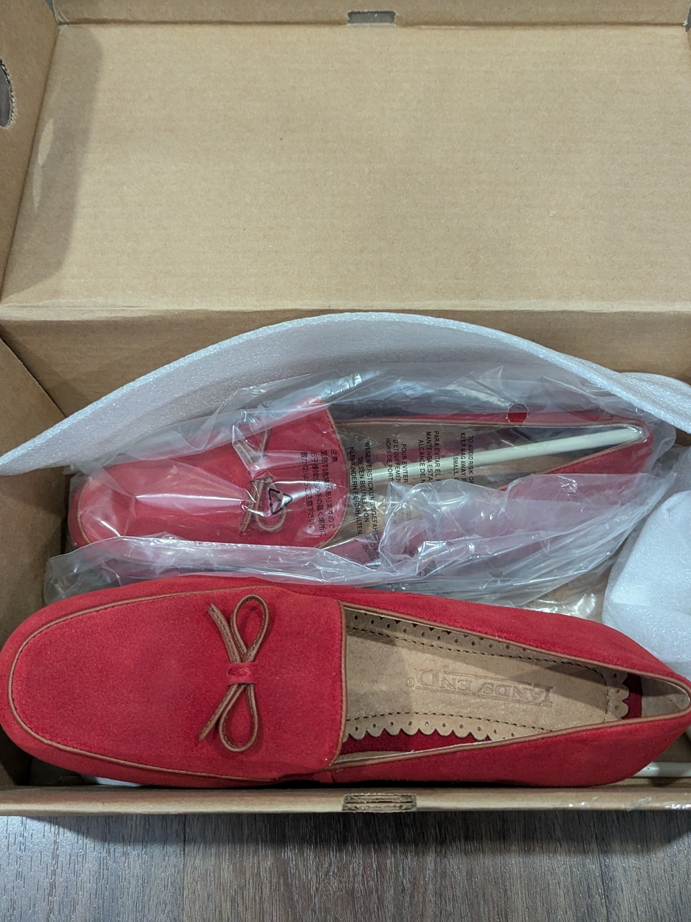 New In Box Lands' End Red Suede Bow Loafers for Women